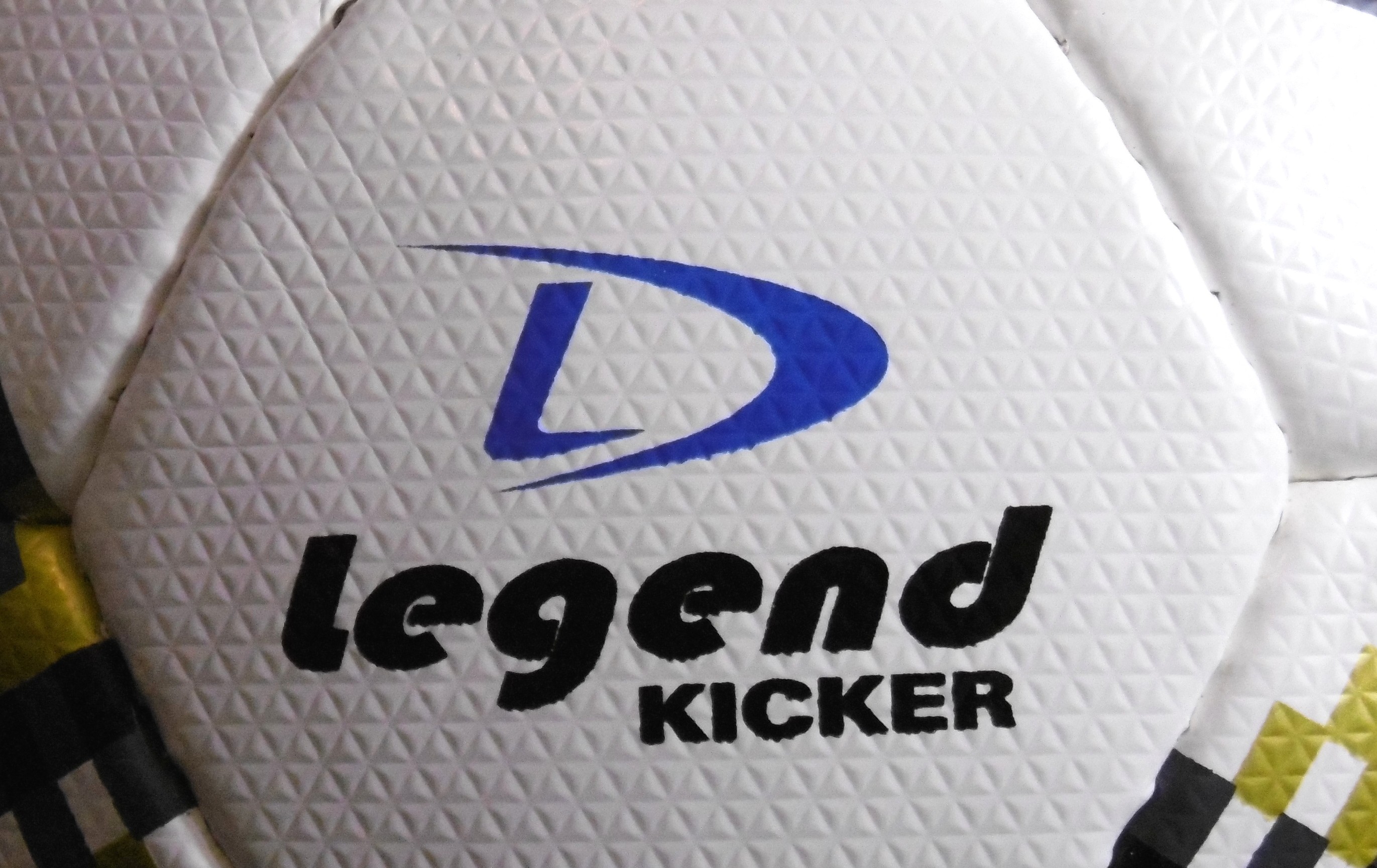 Zdjęcie Piłka do gry w piłkę nożną KICKER TOP MATCH 5 Legend
